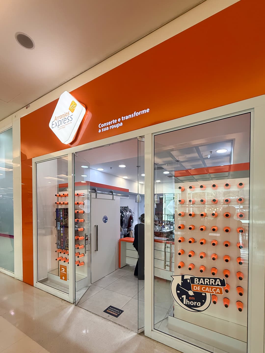 Logo da loja arranjos express