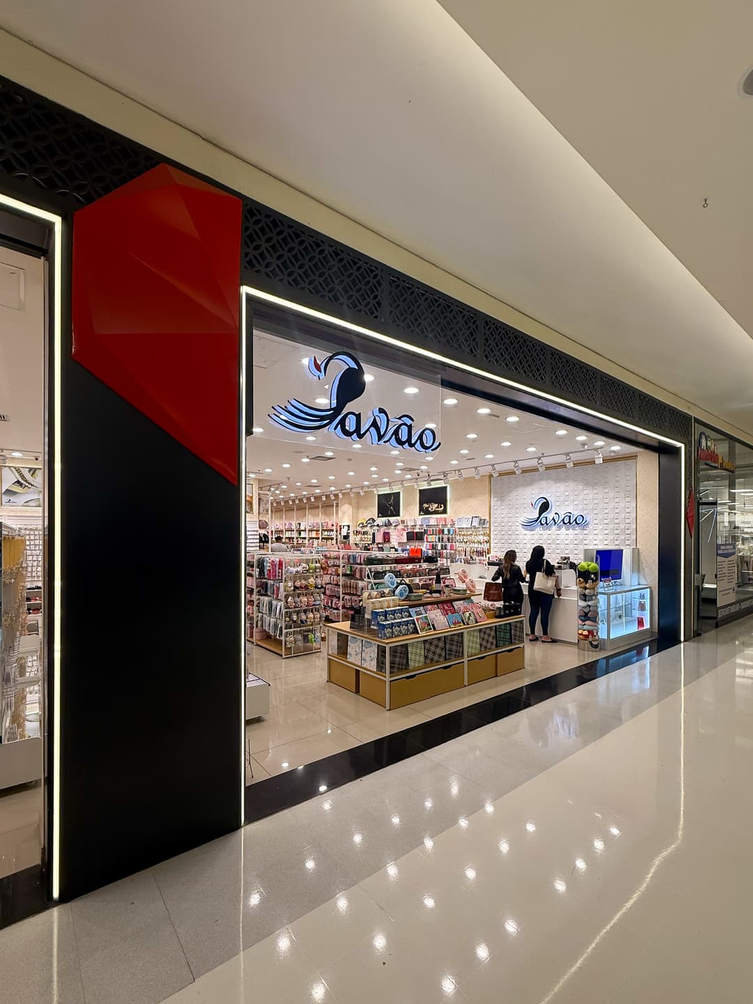 Logo da loja pavão bijoux